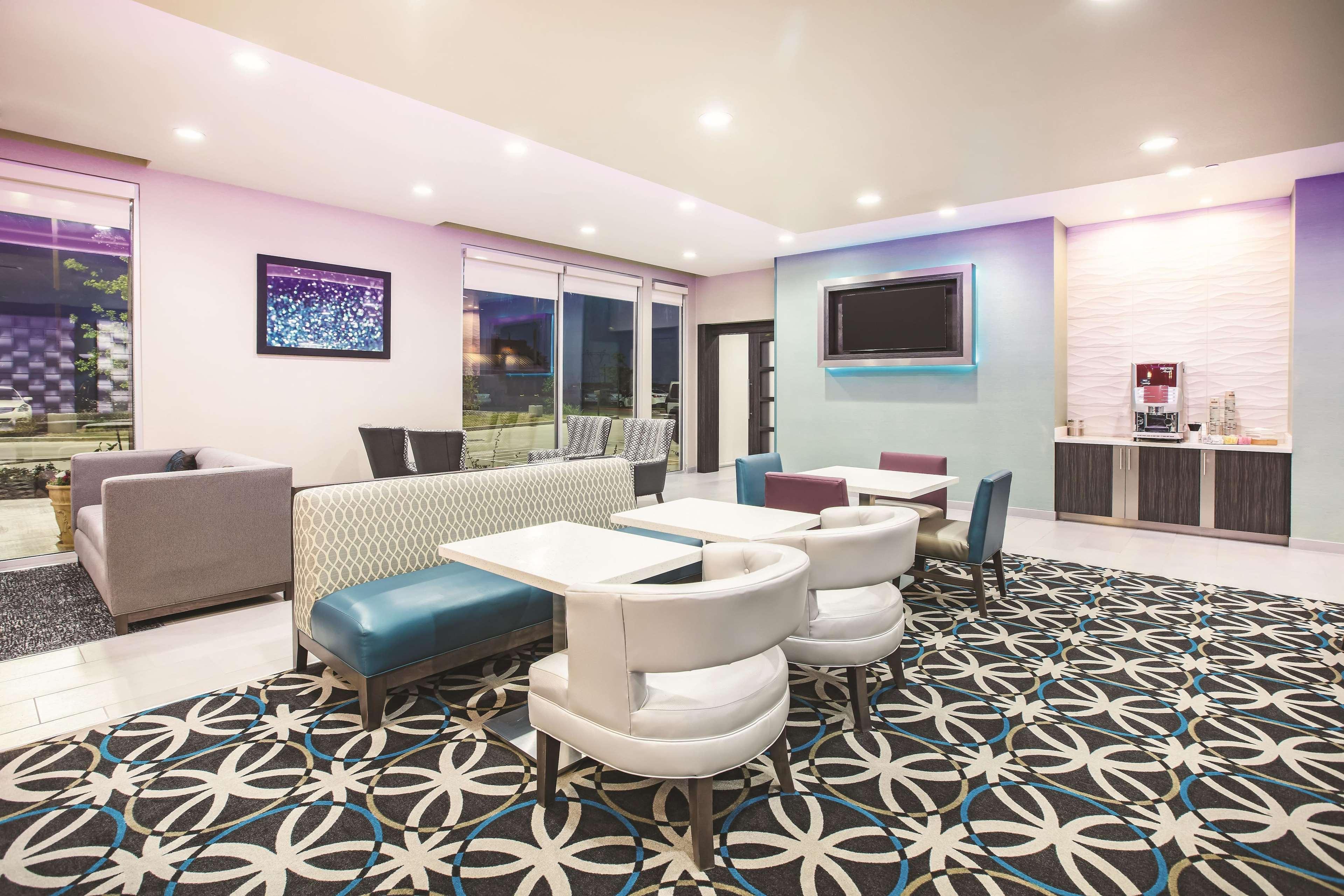La Quinta By Wyndham Dallas Plano - The Colony Bagian luar foto