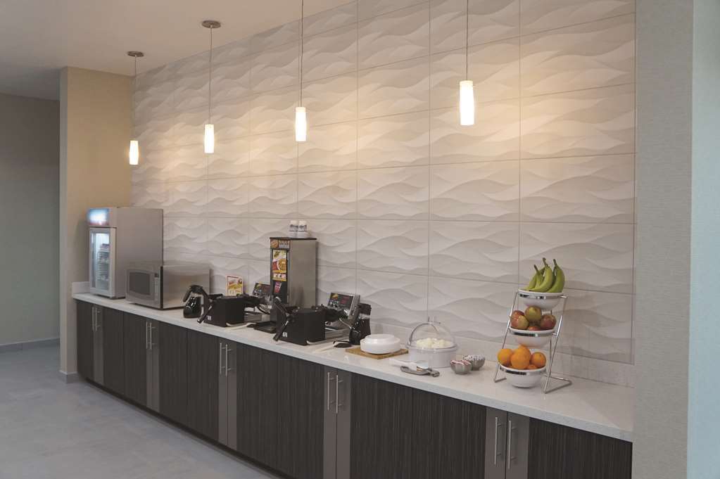 La Quinta By Wyndham Dallas Plano - The Colony Fasilitas foto