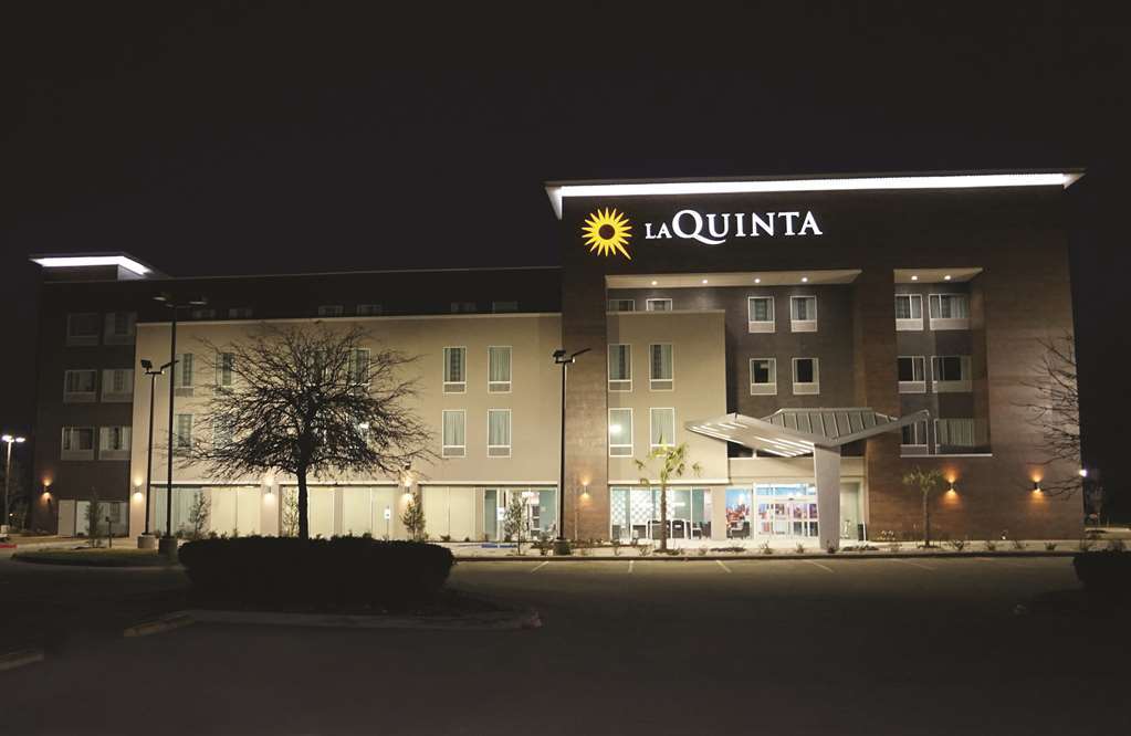 La Quinta By Wyndham Dallas Plano - The Colony Bagian luar foto