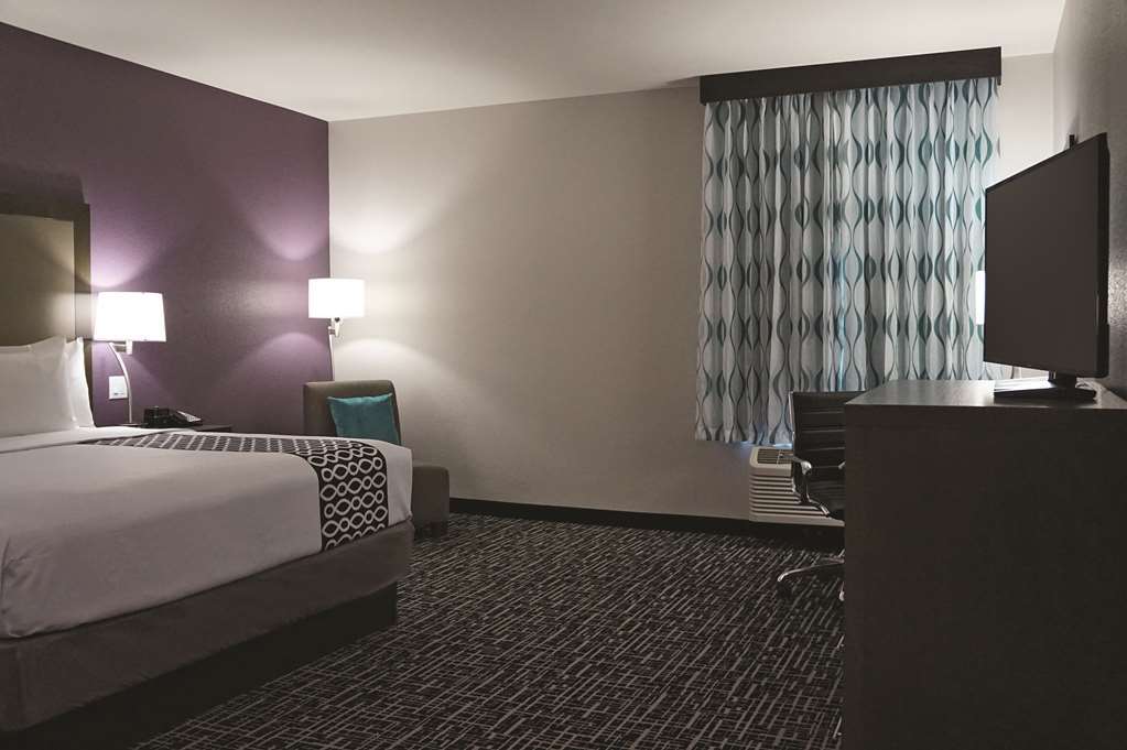 La Quinta By Wyndham Dallas Plano - The Colony Ruang foto