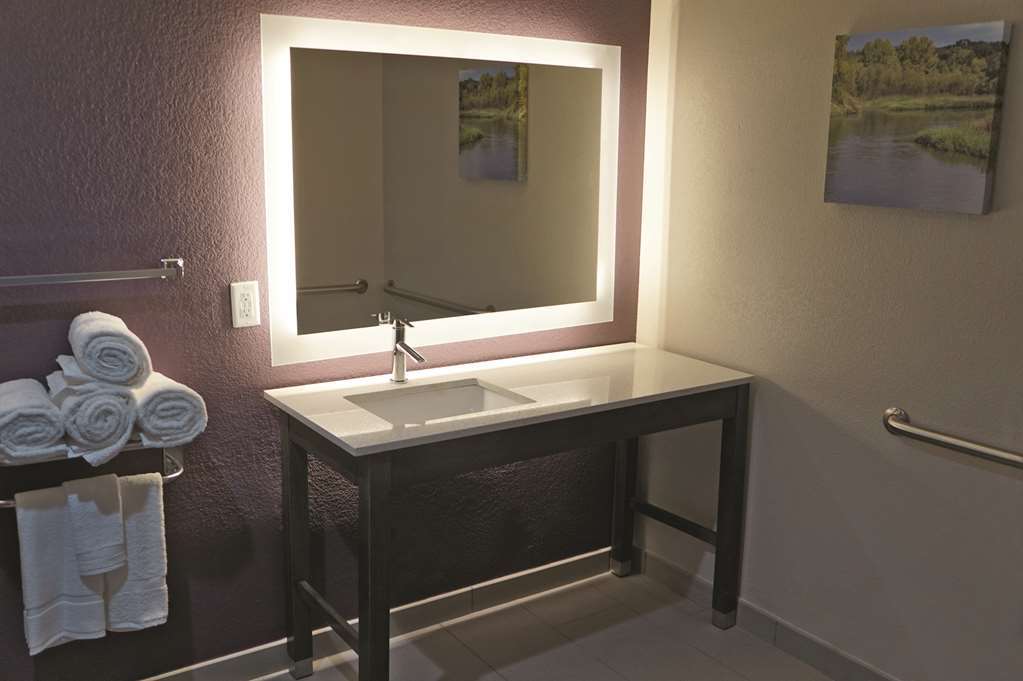 La Quinta By Wyndham Dallas Plano - The Colony Ruang foto